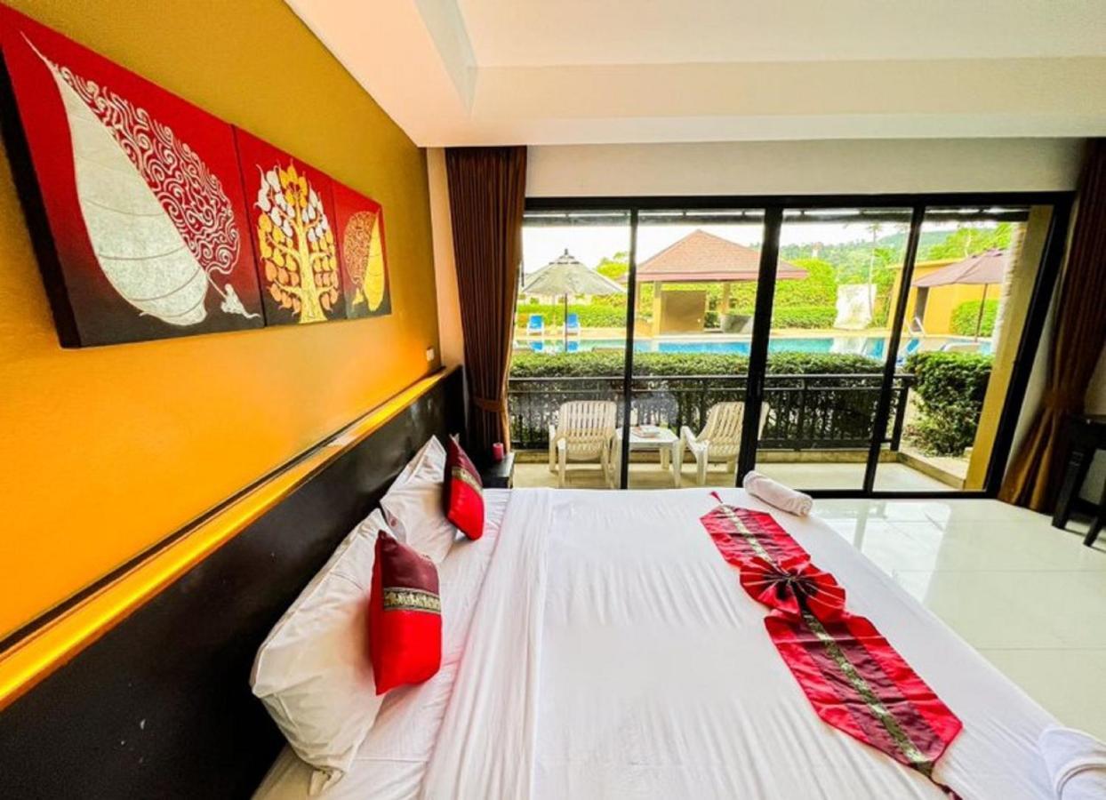 Naiyang Beach Hotel Sha Plus Пхукет Екстер'єр фото