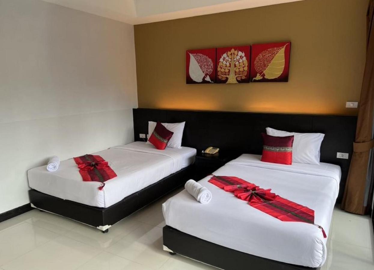 Naiyang Beach Hotel Sha Plus Пхукет Екстер'єр фото