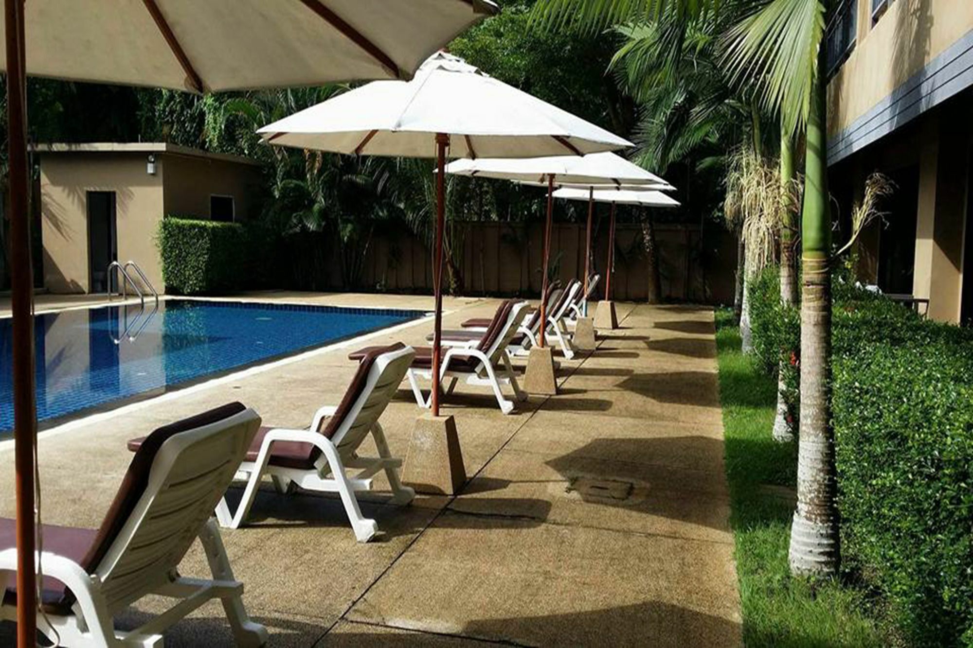 Naiyang Beach Hotel Sha Plus Пхукет Екстер'єр фото